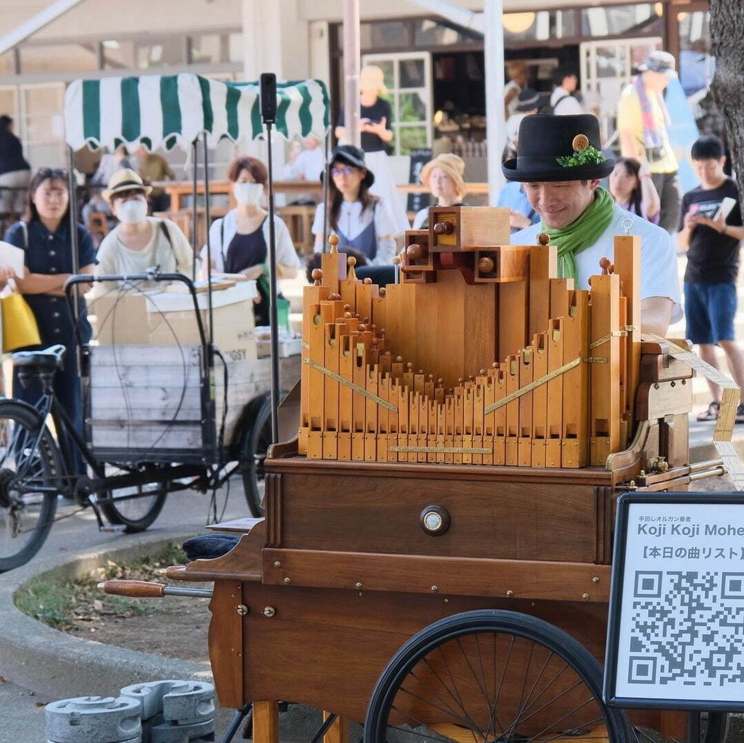 「神代団地蚤の市 クリスマスマーケット」東京・調布で、アンティークや雑貨など多数のクリスマスアイテム｜写真2