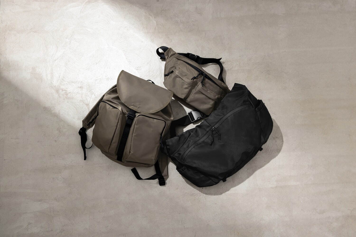 GU高耐久“ナイロンツイル”バッグ、1泊旅行に適したバックパック