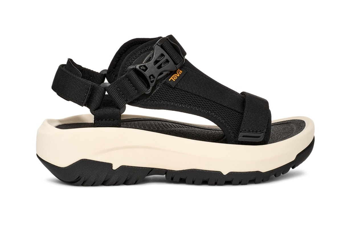 Teva×アーバンリサーチ ドアーズ限定サンダル「ハリケーン XLT 2 ...