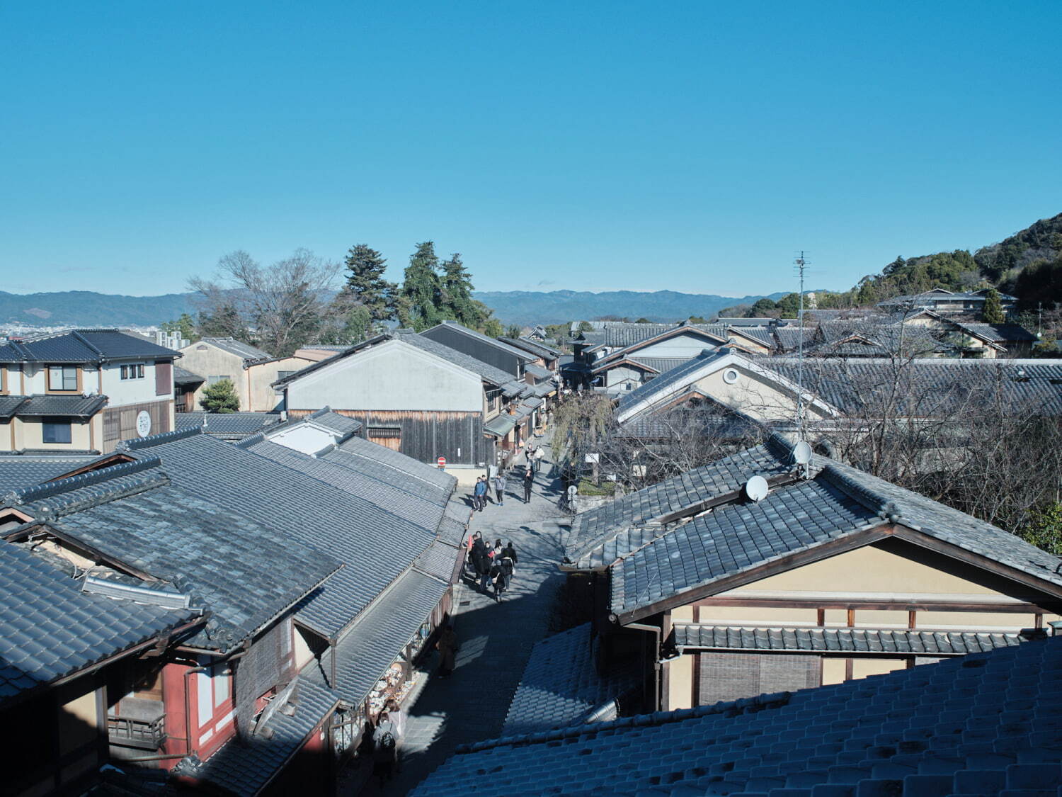 京都清水の抹茶カフェ「京都 茶の湯 明保野亭」“目の前で点てる抹茶”のドリンク、茶室で体験会も｜写真5