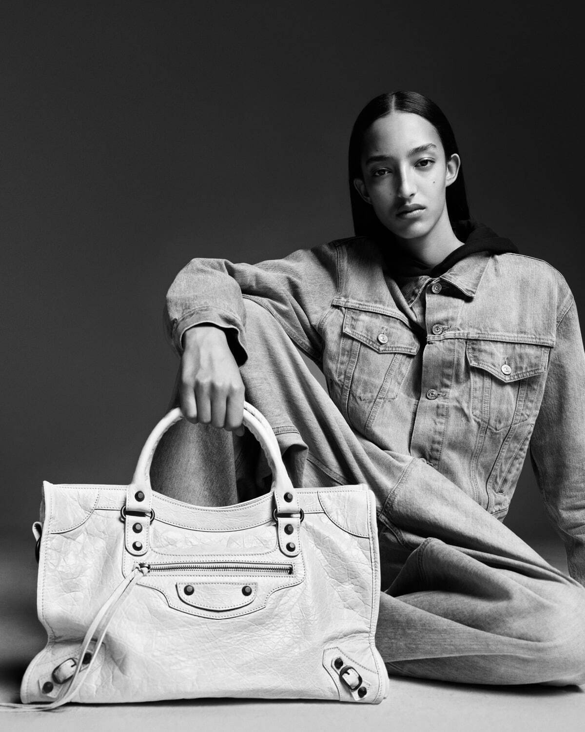 バレンシアガ(BALENCIAGA) ル シティ｜写真12