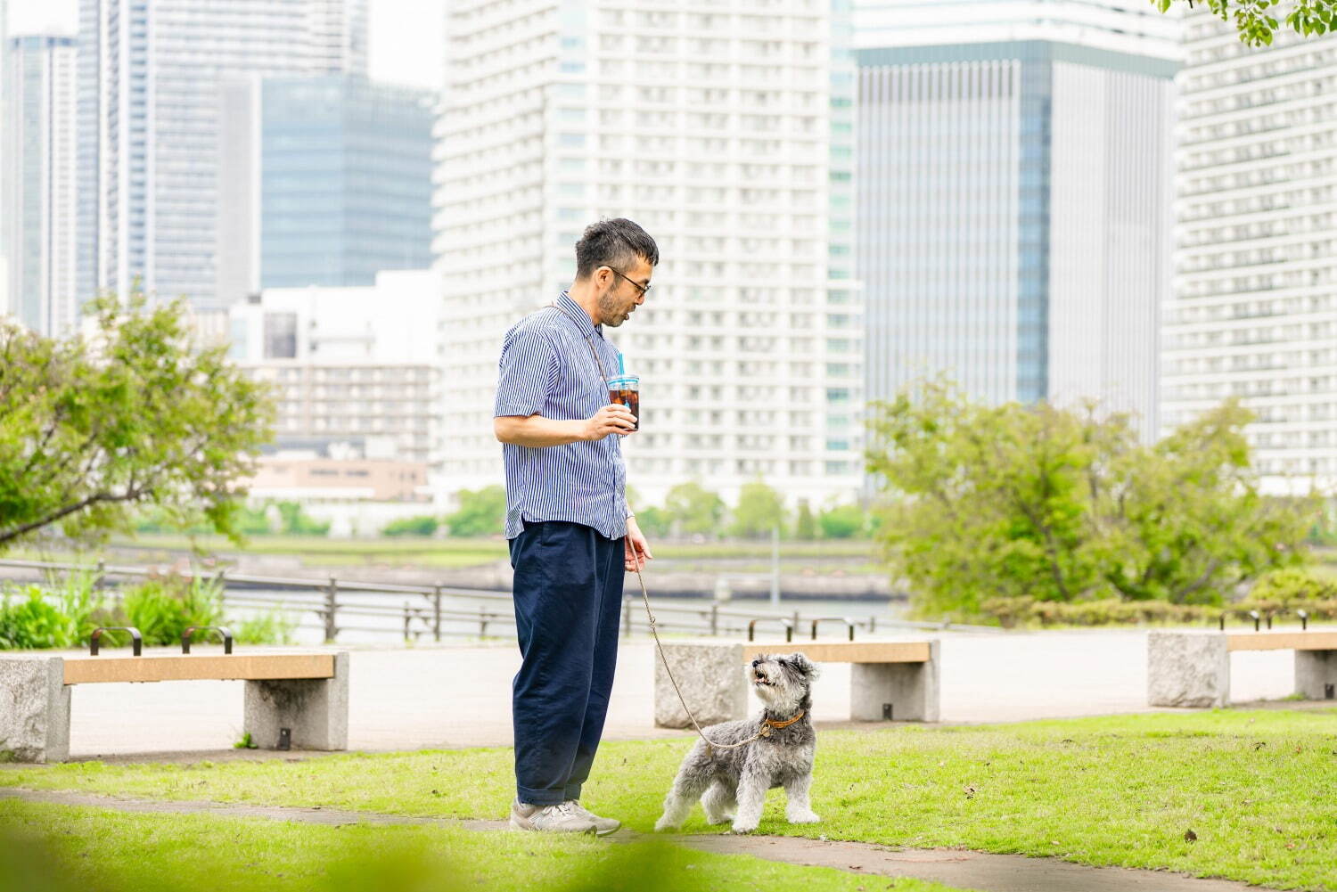 ブルーボトルコーヒーの常設カフェが東京・豊洲公園に、“デザート感覚”の限定ドリンク＆マグカップも｜写真18