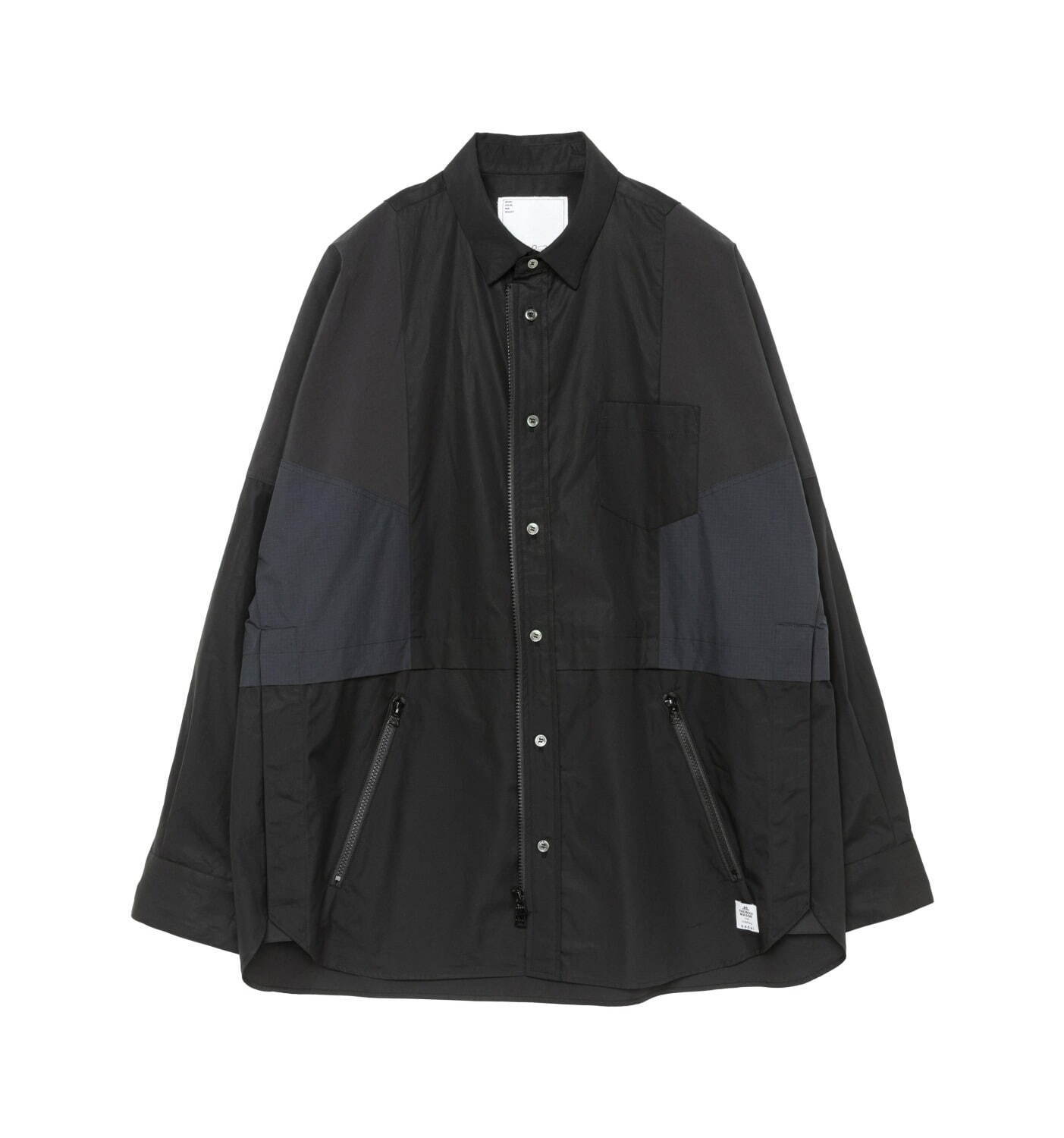 sacai 伊勢丹新宿店 メンズ館限定“オールブラック”ドッキングシャツ＆ロゴTシャツ - ファッションプレス