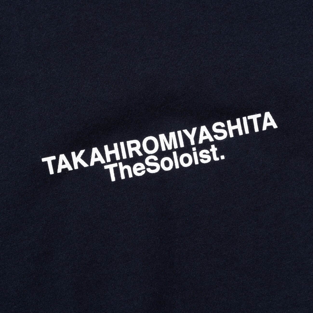 タカヒロミヤシタザソロイスト．×ニューエラ、初となるベレー帽＆ロゴ入りTシャツをネイビーで｜写真2