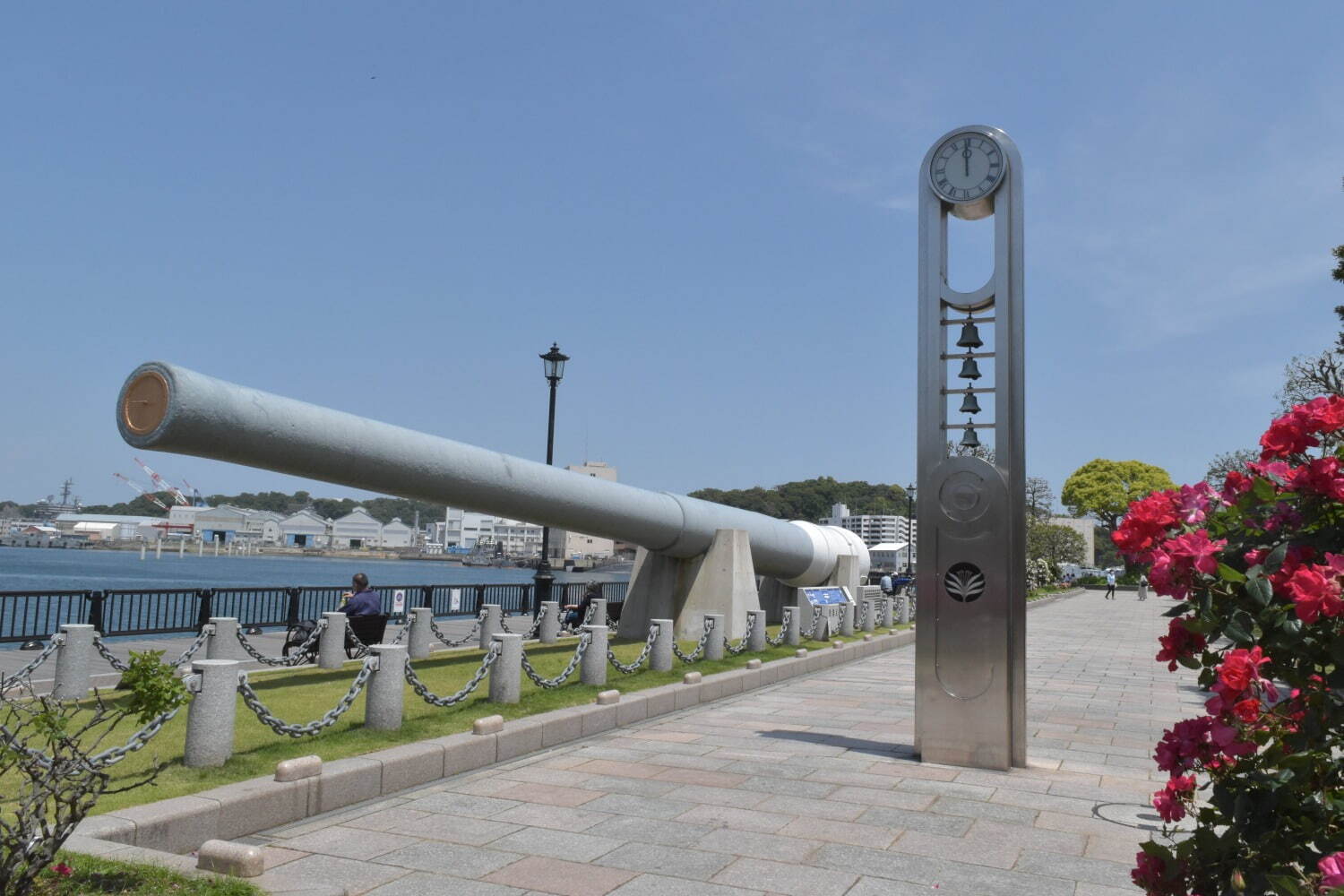 横須賀市ヴェルニー公園「春のローズフェスタ」色や香りが異なる多彩な約130類の“春バラ”が見頃に｜写真13