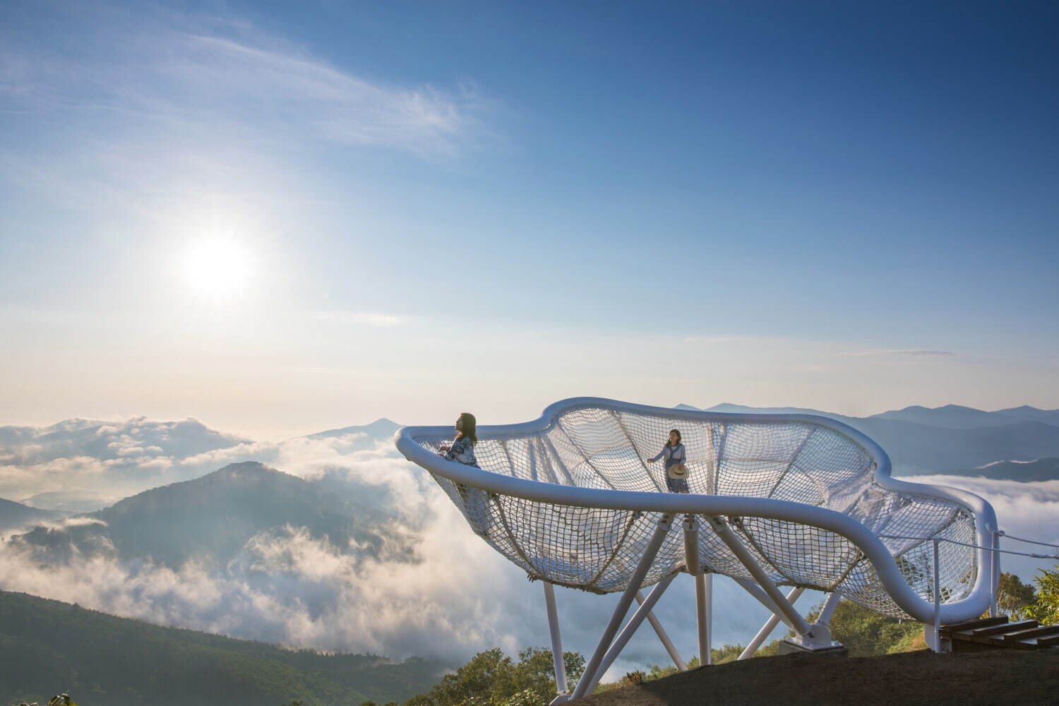 星野リゾート トマム「雲海テラス」24年の営業開始、標高1,088mの展望デッキで雲海を鑑賞｜写真5