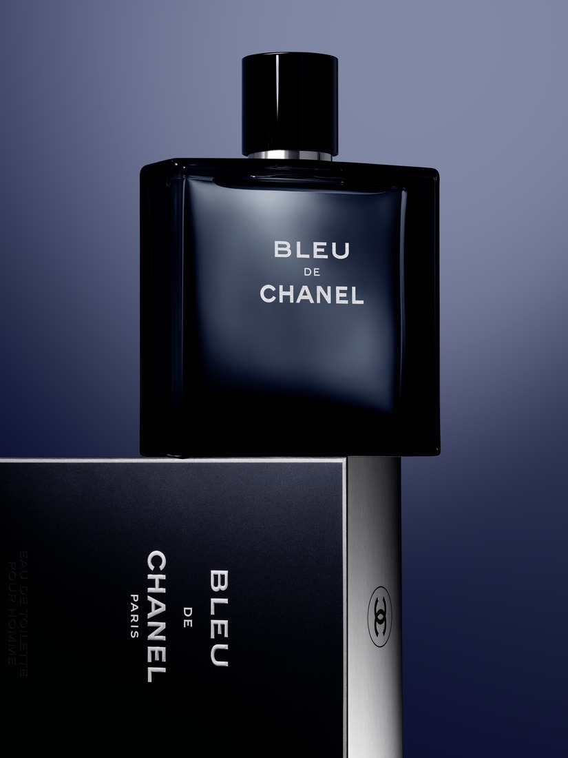シャネルのメンズ香水「ブルー ドゥ シャネル」はどんな香り？オードゥ 