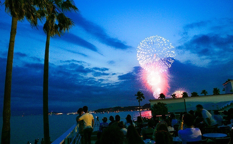 関東の花火大会＜2024年夏＞東京都内・横浜など開催情報まとめ、日時場所・チケットなどデートの参考に｜写真12