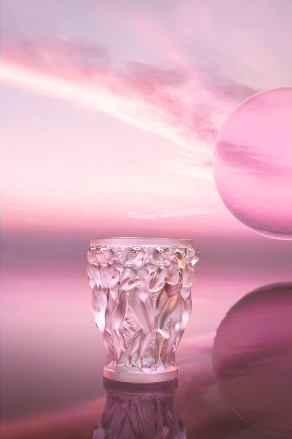 ラリックの“シダ”が渦巻くフラワーベースや“パンダ”オブジェ、ローズ色クリスタルガラスで｜写真12
