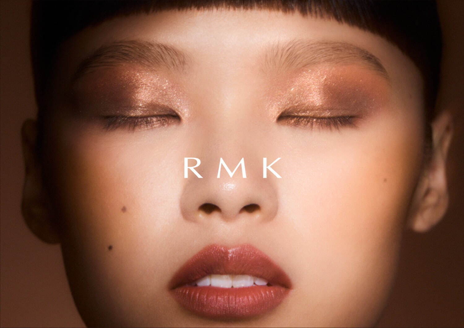 RMK24年秋コスメ、“夕陽や雲母のきらめき”宿すアイシャドウ＆くすみ秋色リキッドリップなど｜写真22