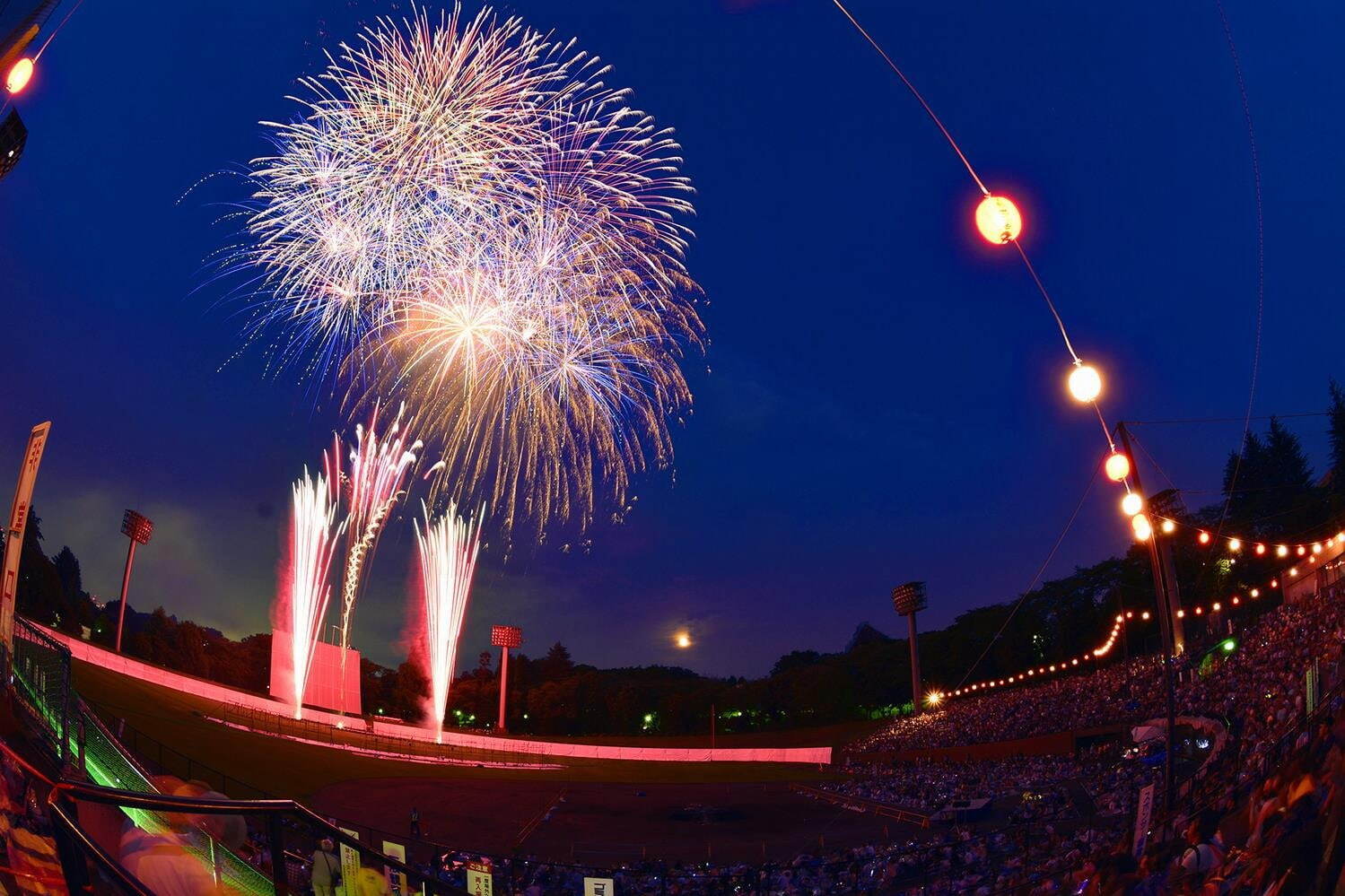 「八王子花火大会」スターマインや仕掛け花火など東京・八王子の夜空を彩る約3,500発｜写真2