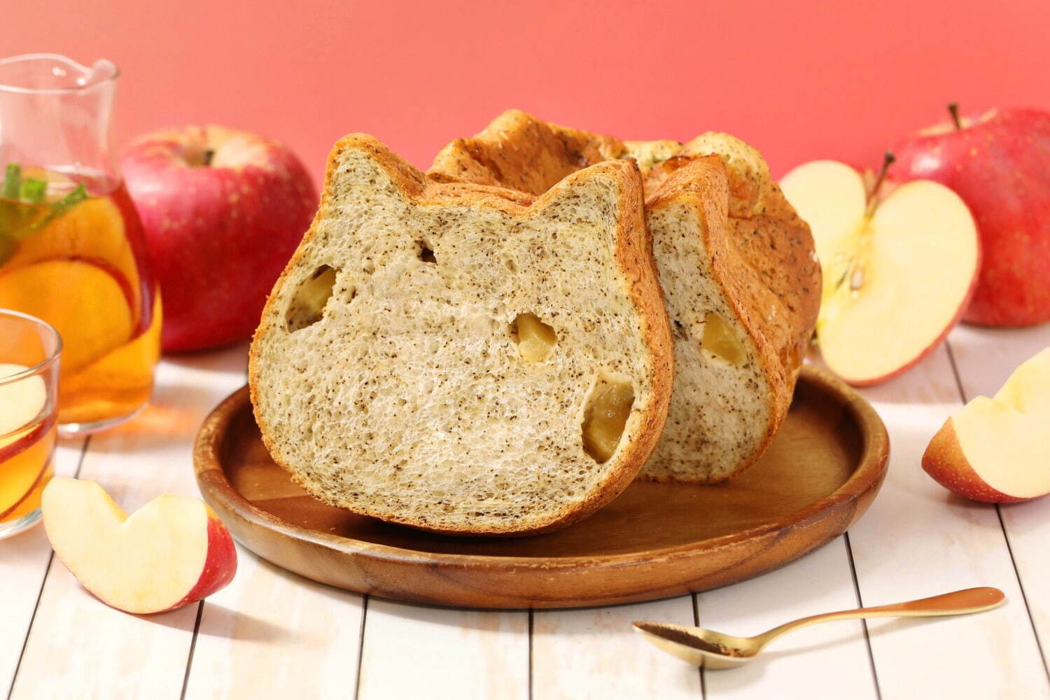 ねこねこ食パン、アールグレイ×りんごの限定フレーバー - カスタードクリーム入りの“こねこ”パンも｜写真1