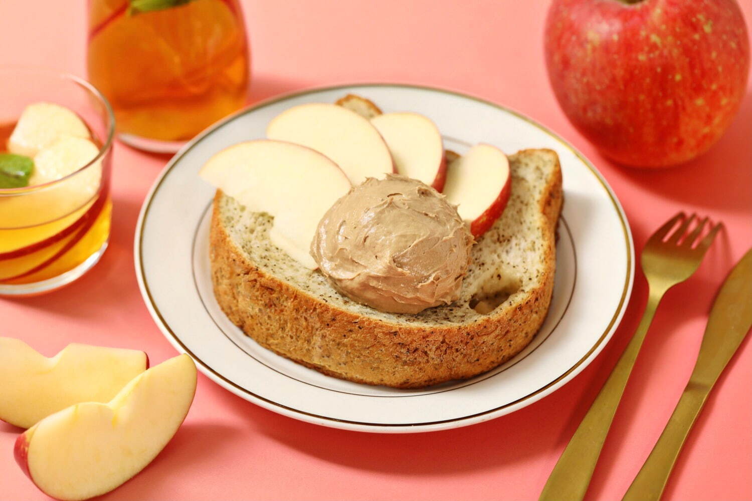 ねこねこ食パン、アールグレイ×りんごの限定フレーバー - カスタードクリーム入りの“こねこ”パンも｜写真3