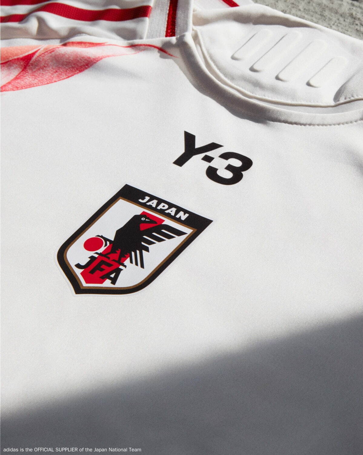 Y-3×サッカー日本代表“炎”テーマのユニフォーム、ホームはダークネイビー＆アウェイは白を基調に｜写真19