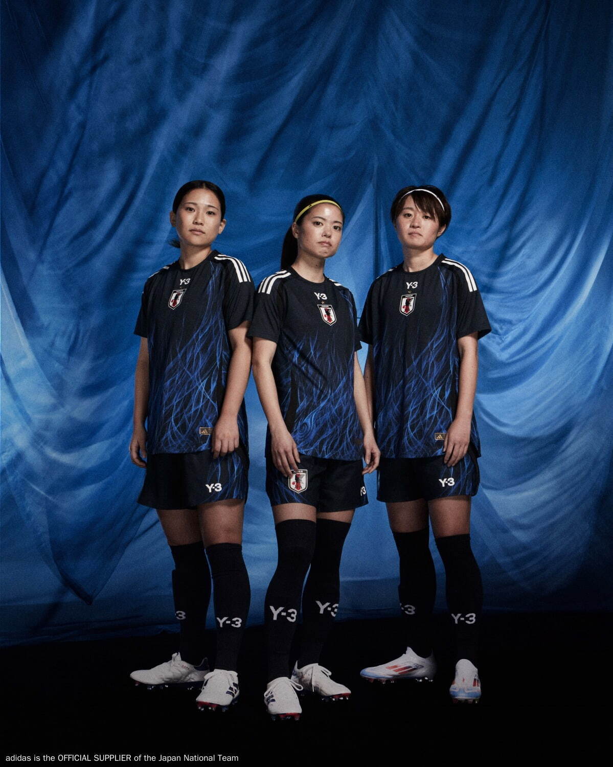 Y-3×サッカー日本代表“炎”テーマのユニフォーム、ホームはダークネイビー＆アウェイは白を基調に｜写真15