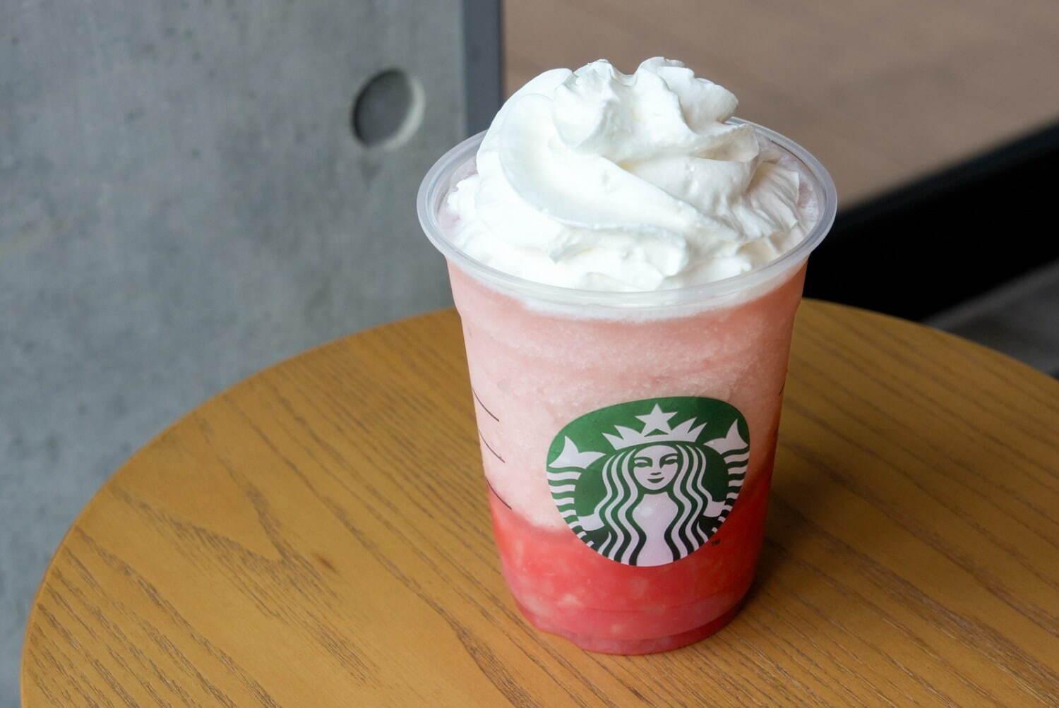 スターバックス(Starbucks Coffee) ラブ & ピーチ フラペチーノ｜写真3