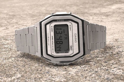 カシオの新作クラシック腕時計、“気分に合わせてベルトをチェンジ！”マットシルバーのデジタルウォッチ