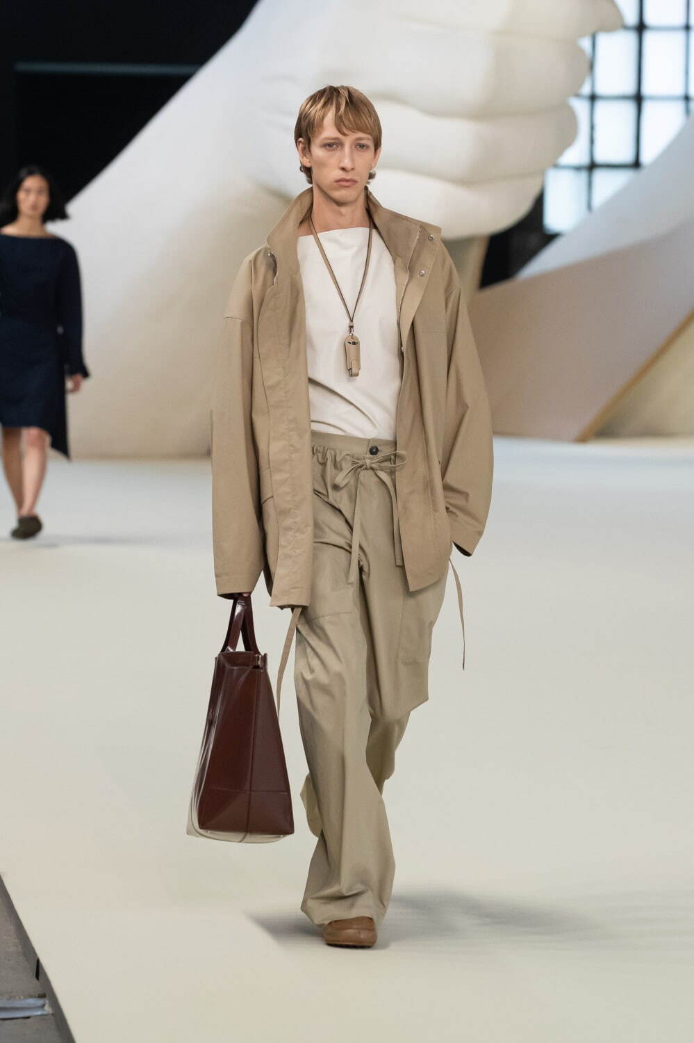 トッズ(TOD'S) 2025年春夏ウィメンズ&メンズコレクション  - 写真5