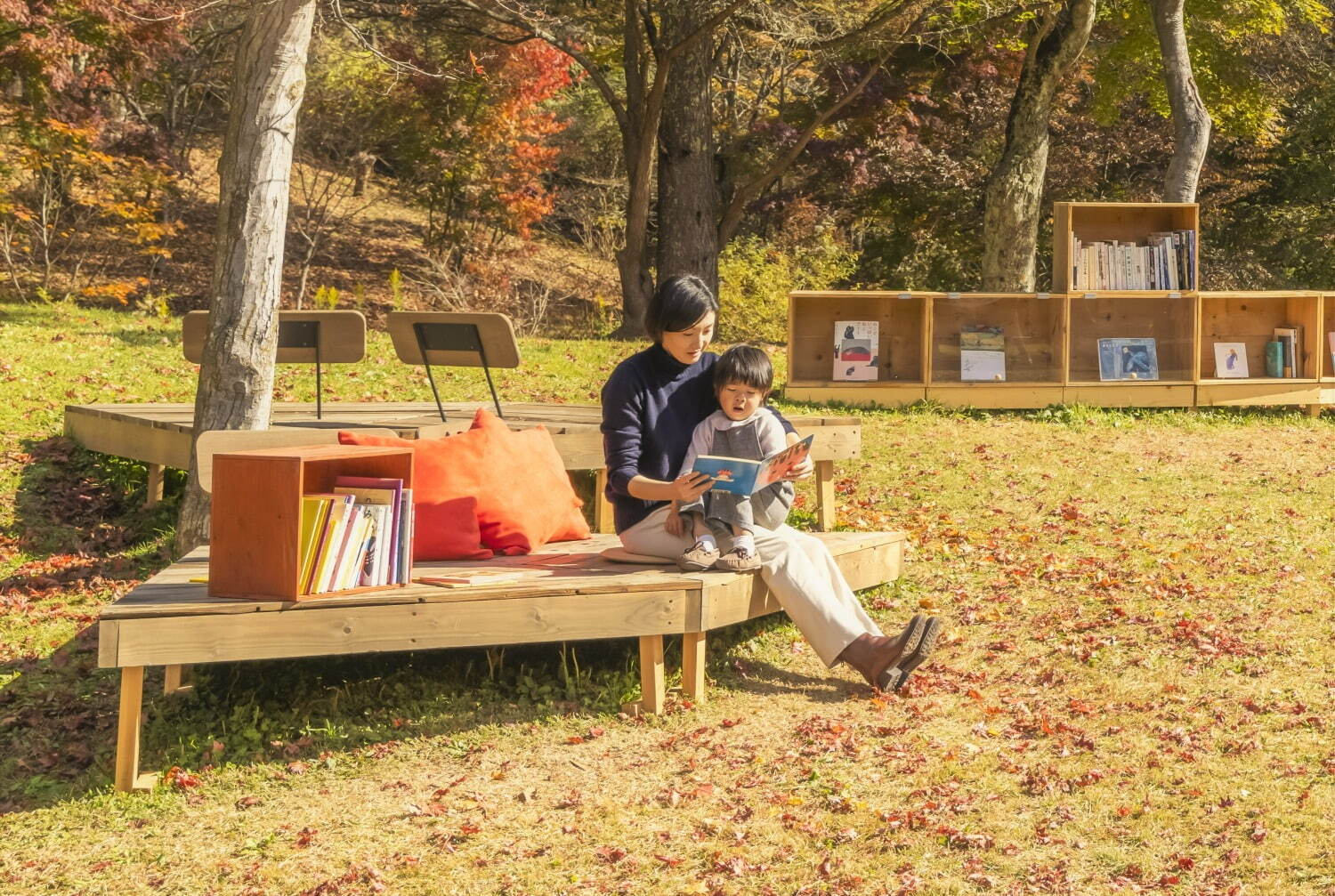 紅葉＆読書を楽しむ「紅葉図書館」軽井沢星野エリアで、読書のお供にメープルナッツラテやハンモックも｜写真10