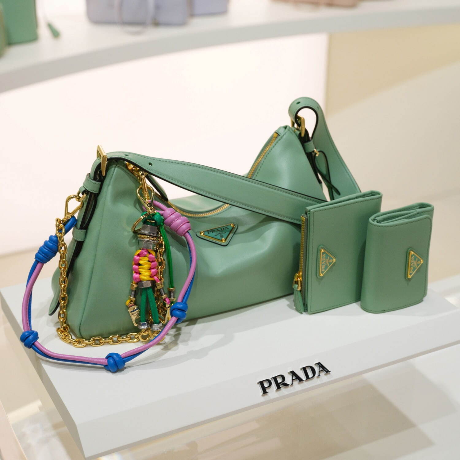 プラダ(PRADA) プラダ エメ｜写真2