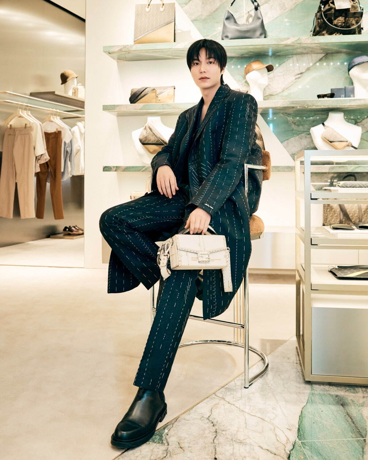 フェンディ(FENDI) バゲット ソフト トランク｜写真15