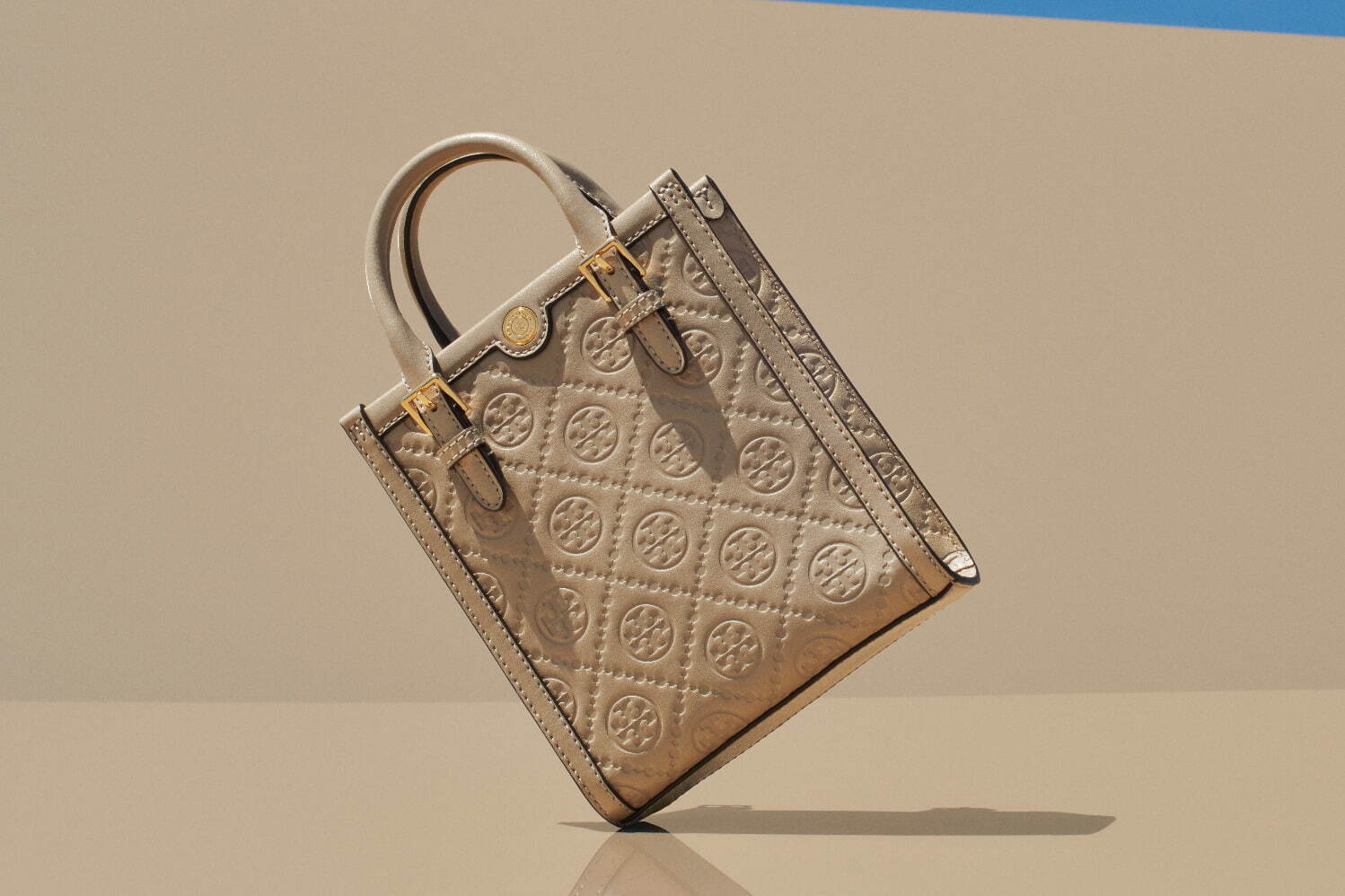 トリー バーチ(TORY BURCH) Tモノグラム レザー｜写真2