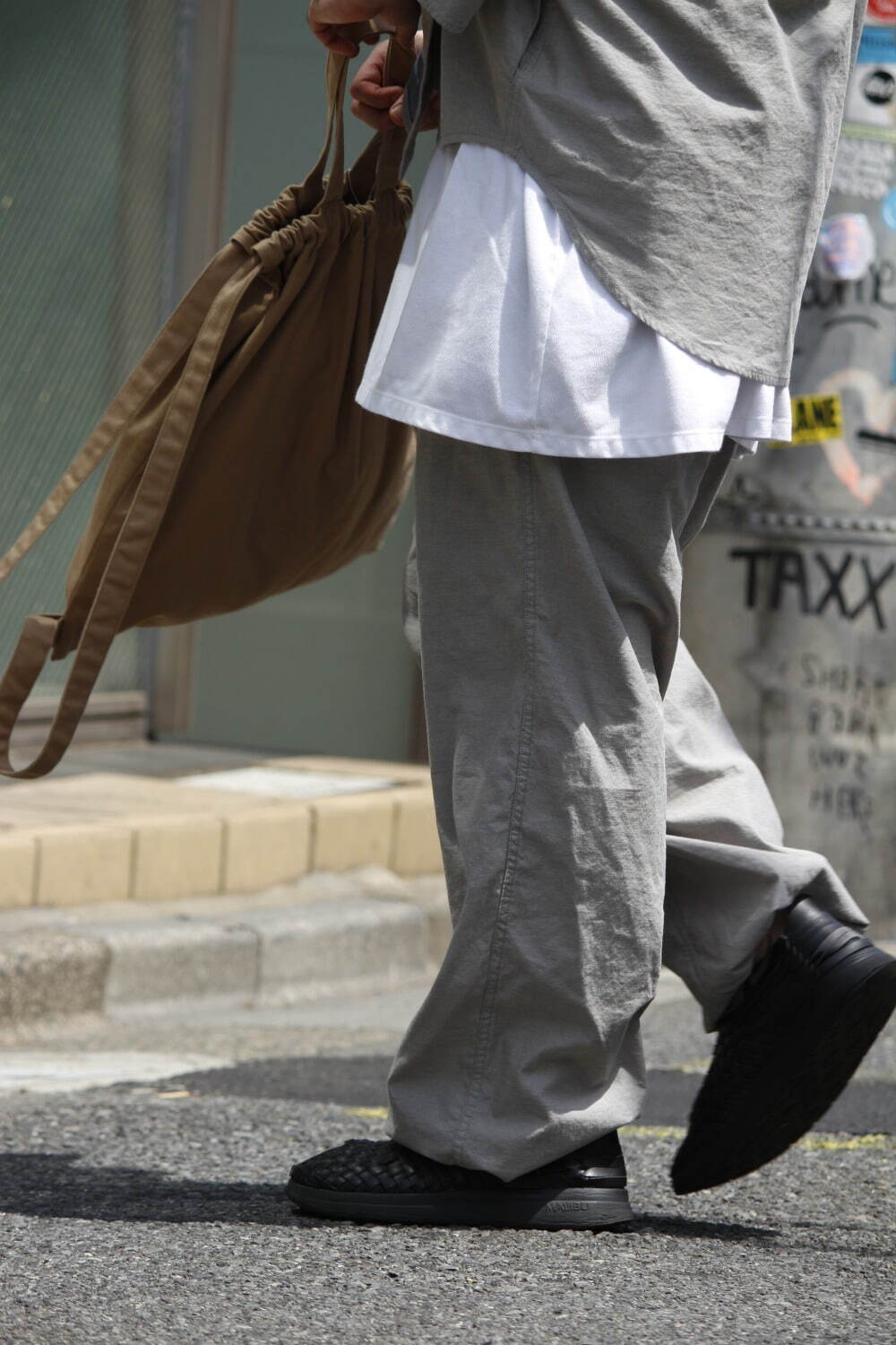 ナナミカ“山”のワンポイント刺繍を施したシャツジャケットやパンツ、オーガニックコットン×ウールで｜写真12