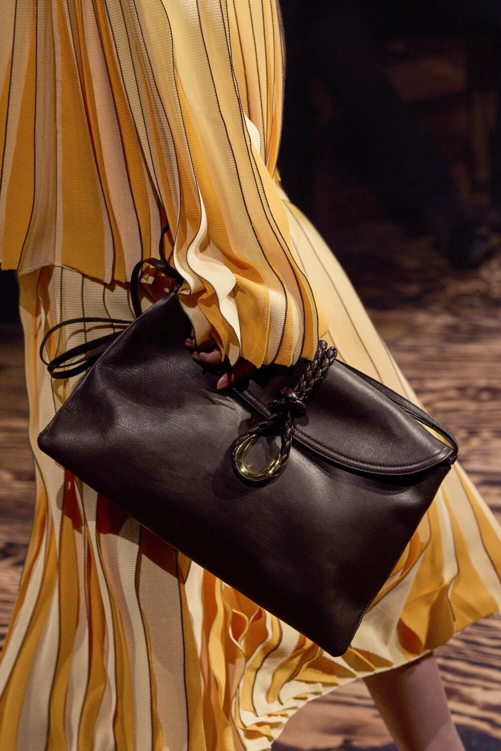 ボッテガ・ヴェネタ(BOTTEGA VENETA) リベルタ｜写真9