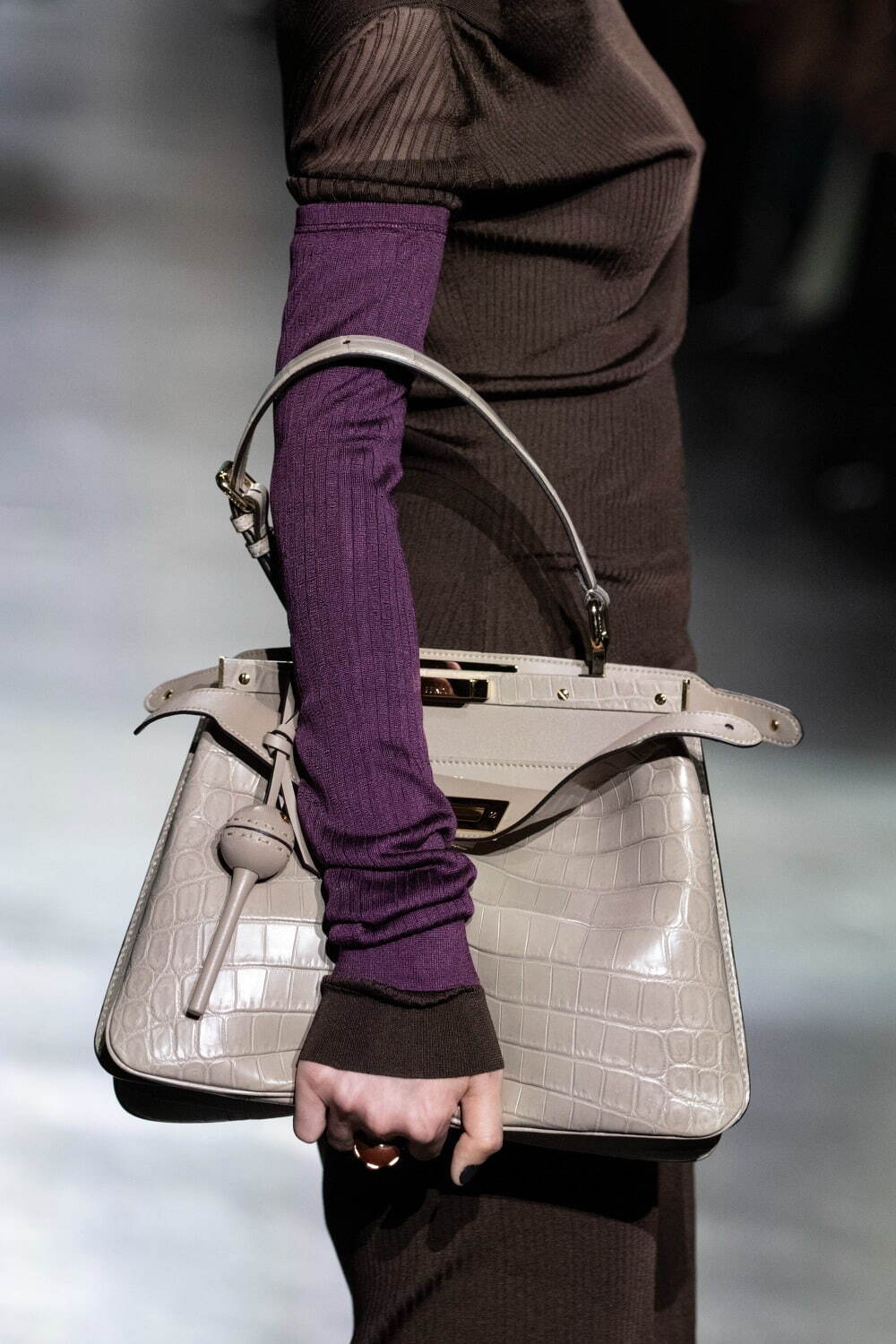 フェンディ(FENDI) ピーカブー ソフト｜写真14