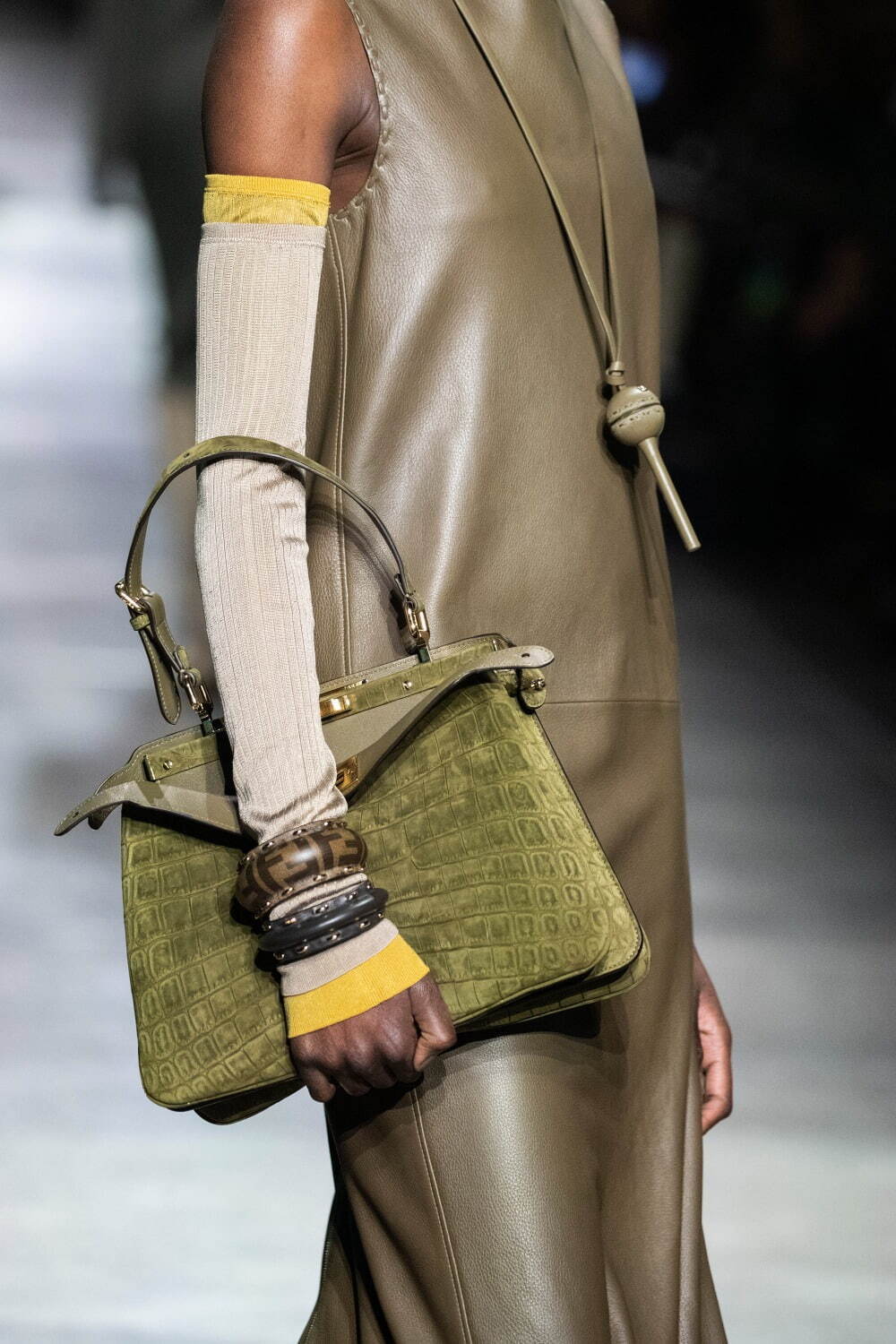 フェンディ(FENDI) ピーカブー ソフト｜写真19