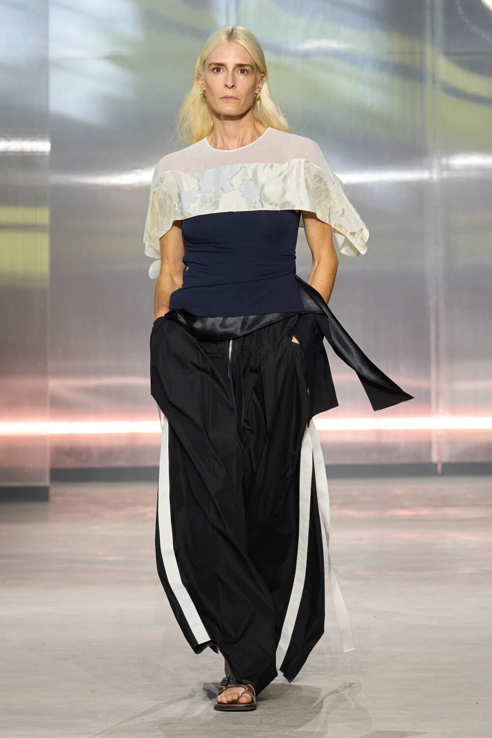 3.1 フィリップ リム(3.1 Phillip Lim) 2025年春夏ウィメンズコレクション  - 写真43