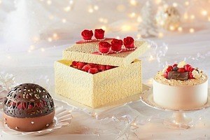 新宿プリンスホテルの24年クリスマスケーキ、“まるで宝石箱”苺たっぷりショートやスノードーム型も