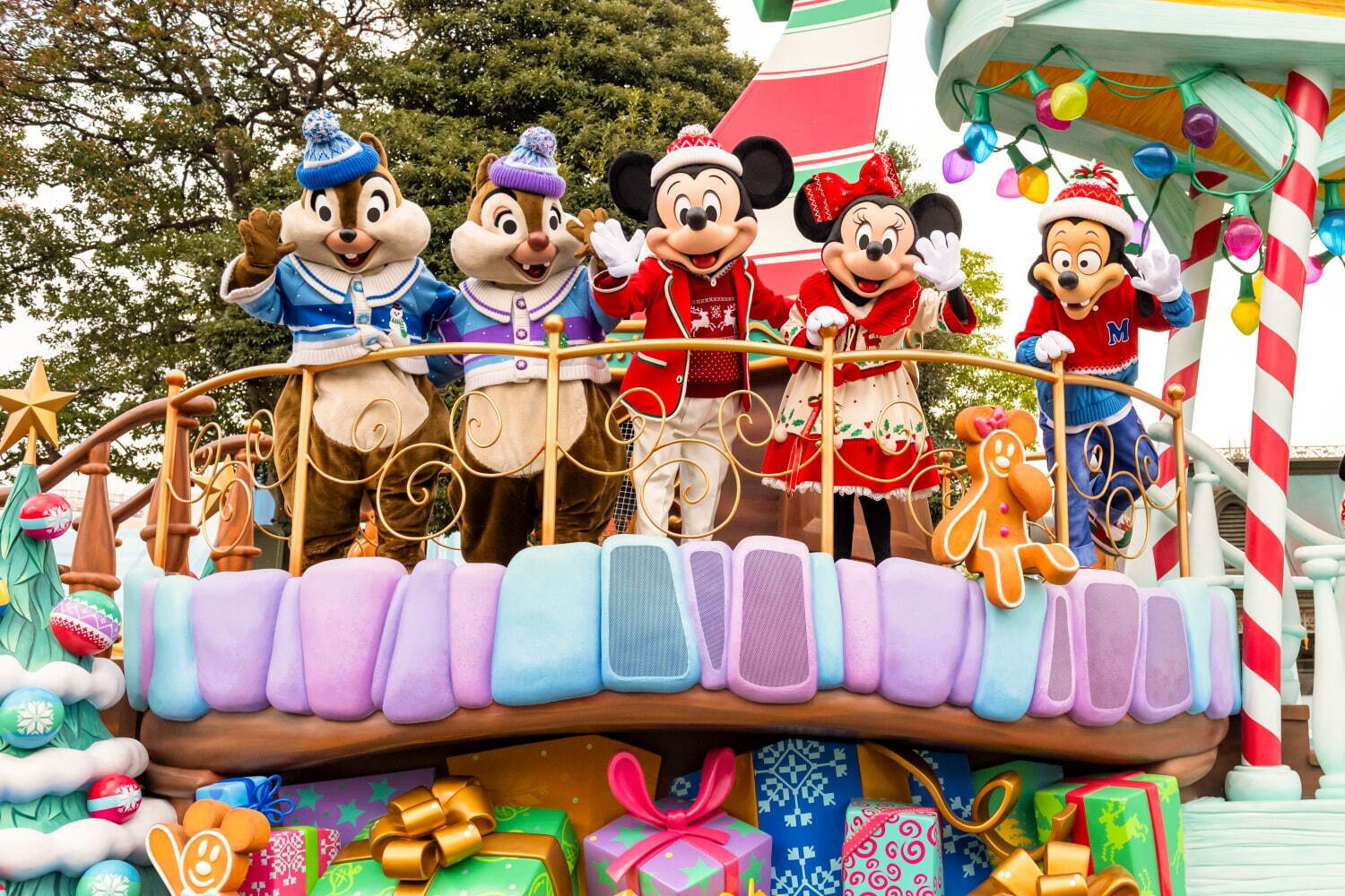 東京ディズニーリゾートで「ディズニー・クリスマス 2024」限定パレードやアトラクション、グッズほか｜写真30