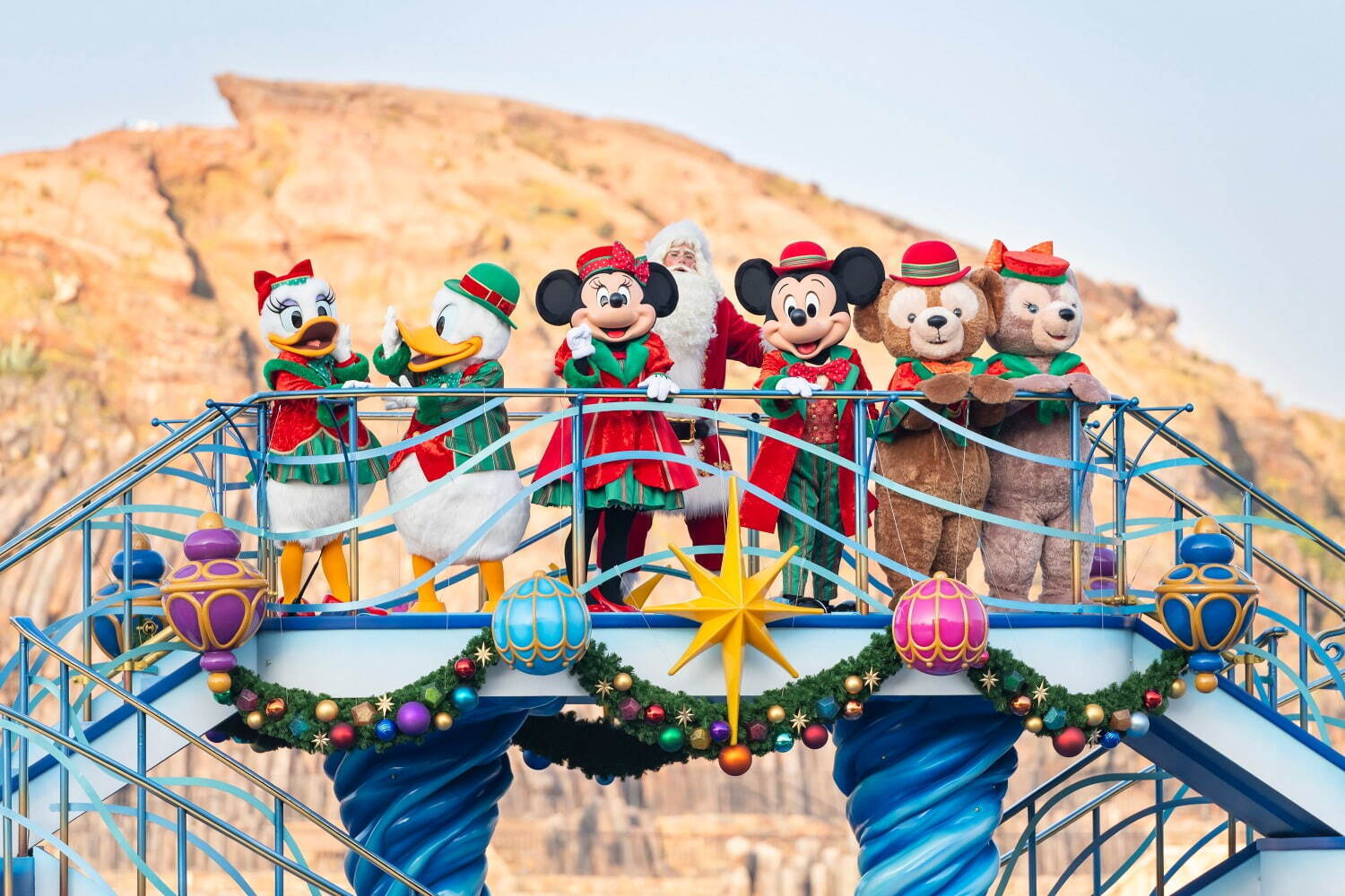 東京ディズニーリゾートで「ディズニー・クリスマス 2024」限定パレードやアトラクション、グッズほか｜写真47