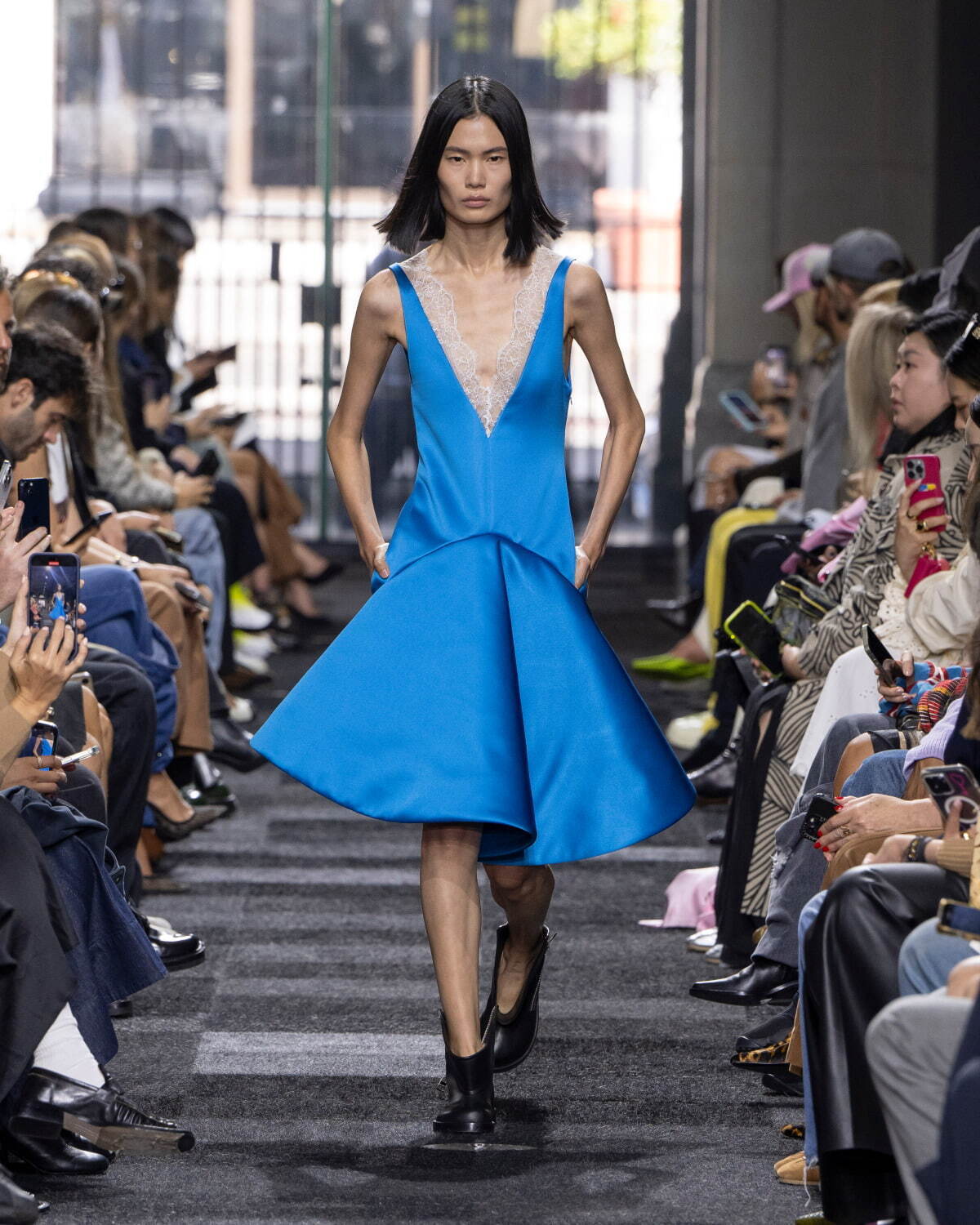 JW アンダーソン(JW Anderson) 2025年春夏ウィメンズコレクション  - 写真25