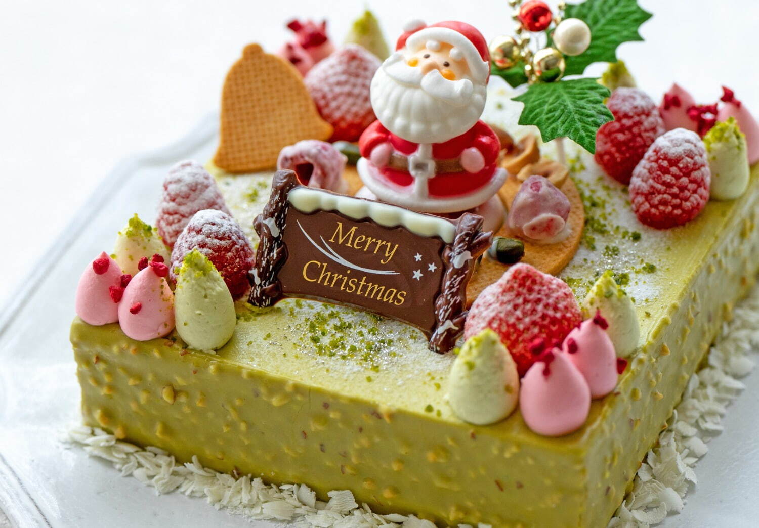 ホテル日航大阪の24年クリスマスケーキ、贅沢いちご×ふわふわスポンジのショート＆ピスタチオケーキ｜写真5