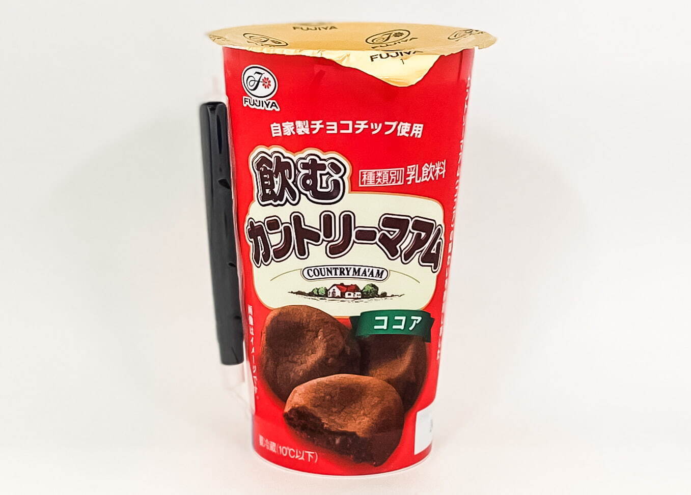 「カントリーマアム」がドリンクに？！人気のバニラ＆ココア味を再現、自家製チョコチップ入り｜写真2