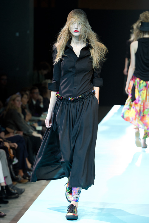 ヨウジヤマモト(Yohji Yamamoto) 2011年春夏ウィメンズコレクション  - 写真64