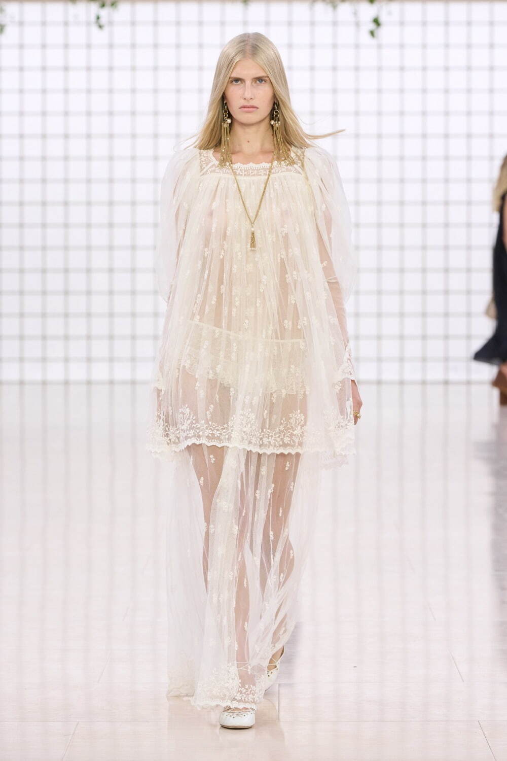 クロエ(Chloé) 2025年夏ウィメンズコレクション  - 写真24