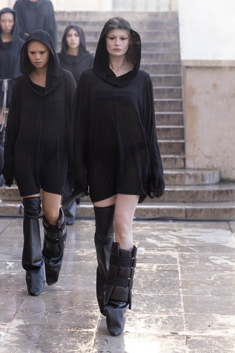 リック・オウエンス(Rick Owens) 2025年春夏ウィメンズコレクション  - 写真23