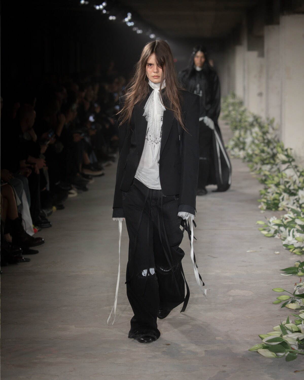 アン ドゥムルメステール(ANN DEMEULEMEESTER) 2025年春夏ウィメンズコレクション  - 写真11