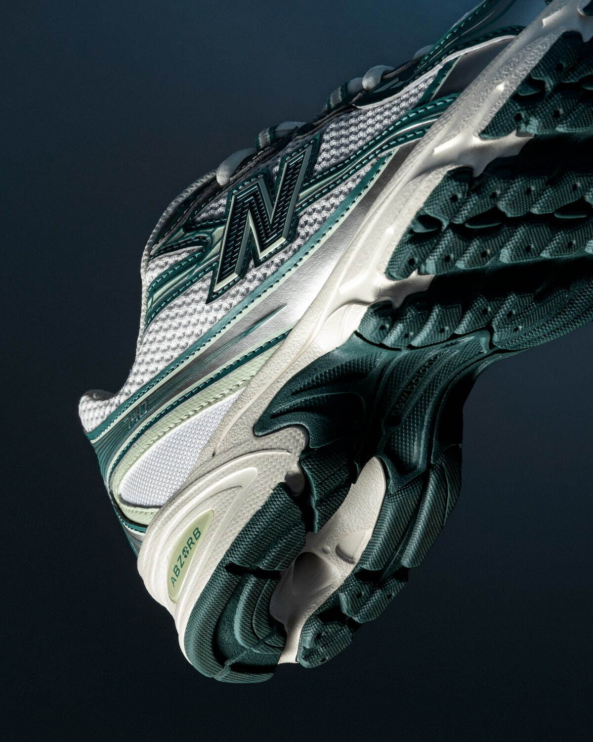 ニューバランス(New Balance) 740｜写真3