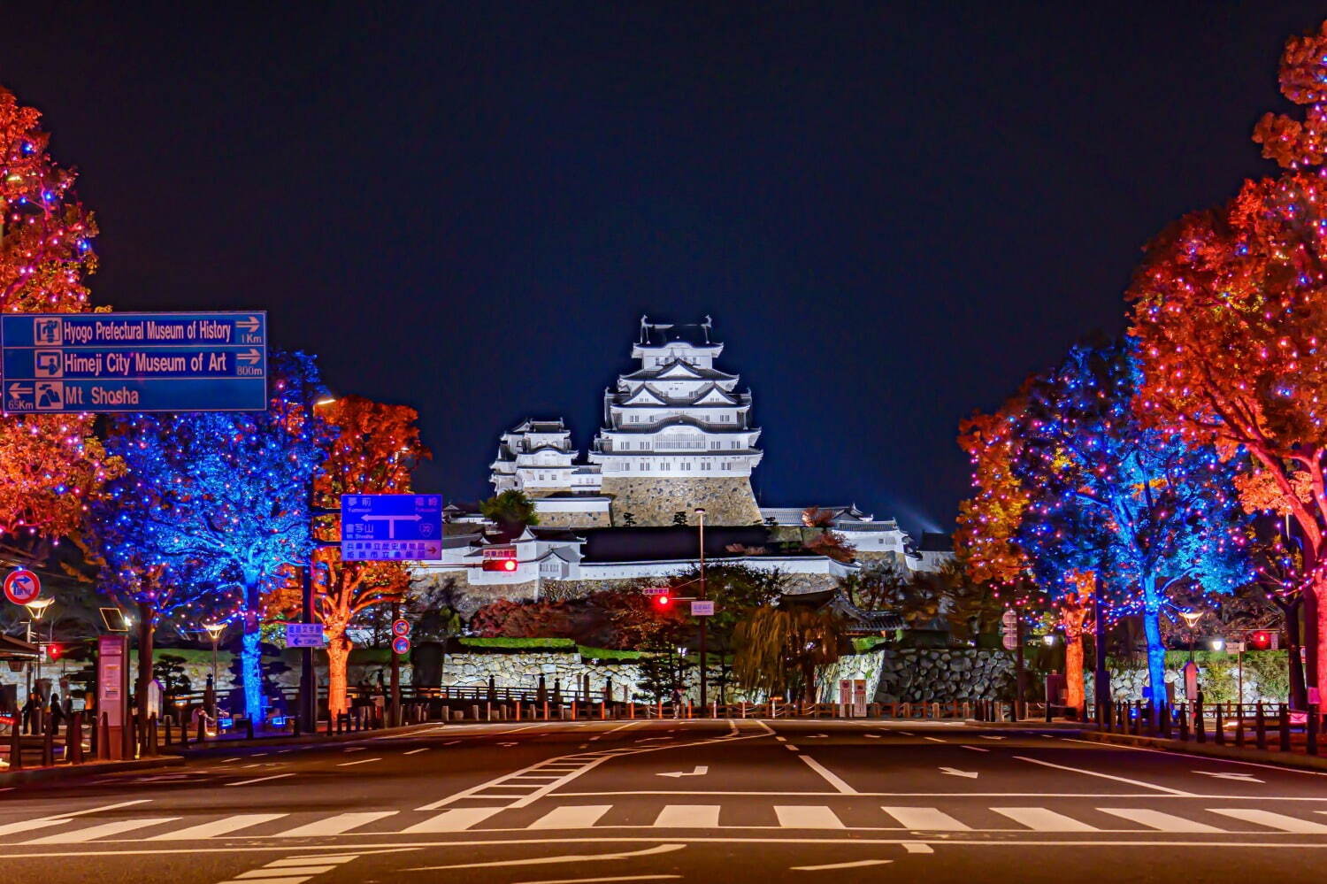 姫路城の2024年冬イルミネーション、江戸時代を再現した庭園や“着物柄”照明タワー｜写真6