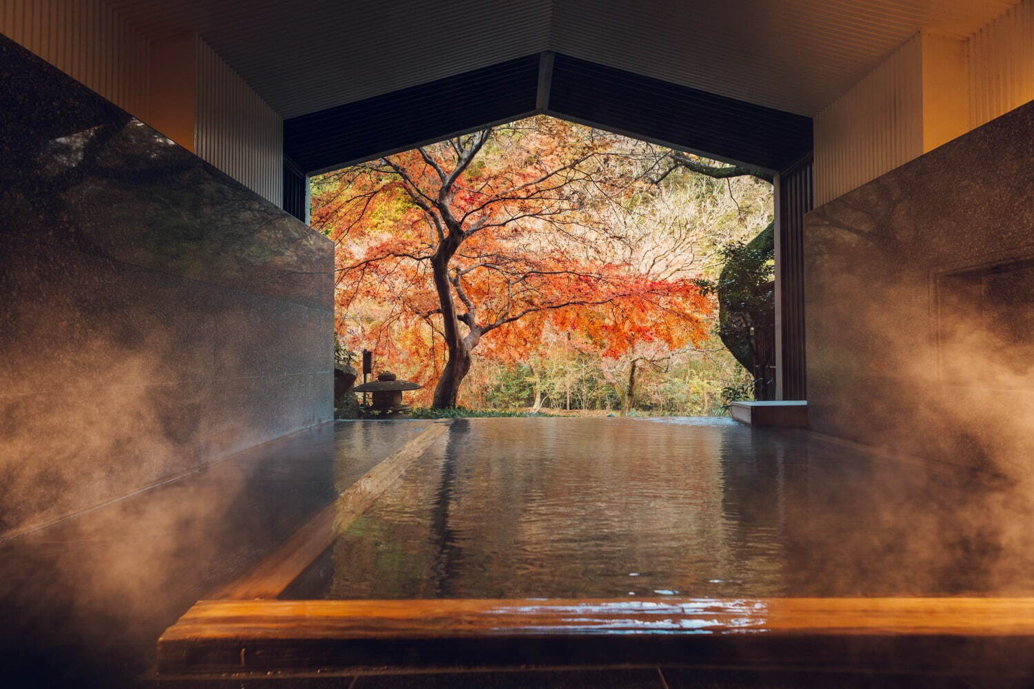 星野リゾートの温泉旅館「界 箱根」25年夏リニューアルオープン、癒しの茶屋空間＆伝統文化感じる客室｜写真2