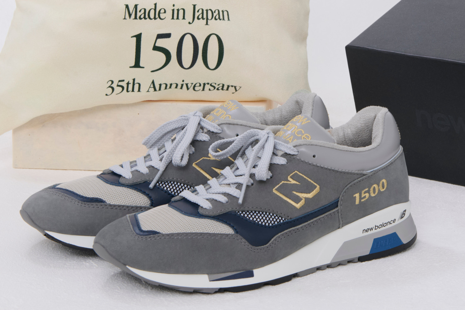 ニューバランス“日本製”の限定「1500」メンズスニーカー、金の刺繍入り国産レザーアッパー - ファッションプレス