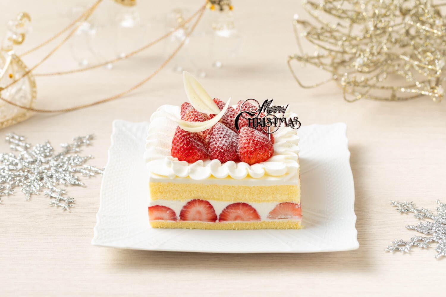 ホワイトクリスマス ショートケーキ(約12cm×12cm) 4,500円