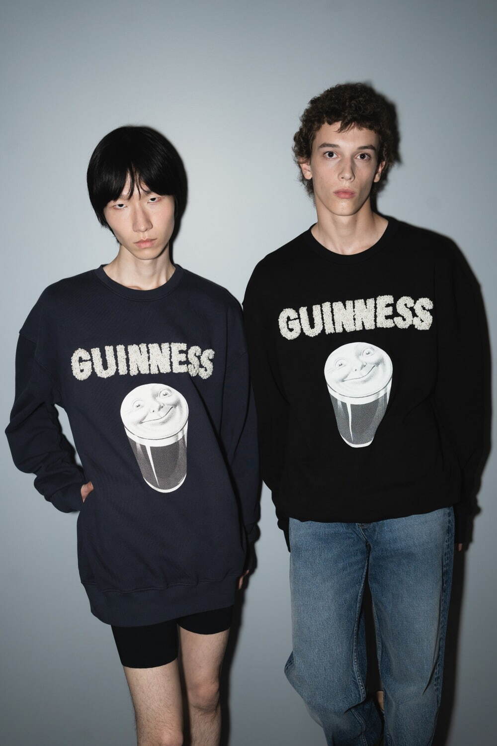 JW アンダーソン×ギネス、“黒ビールのパイント”Tシャツ＆“泡立ちパール”スウェット｜写真6