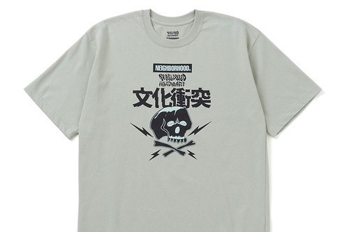 ネイバーフッド“文化衝突”グラフィックのTシャツやスウェット、レベル ドレッド ハードウェアとコラボ