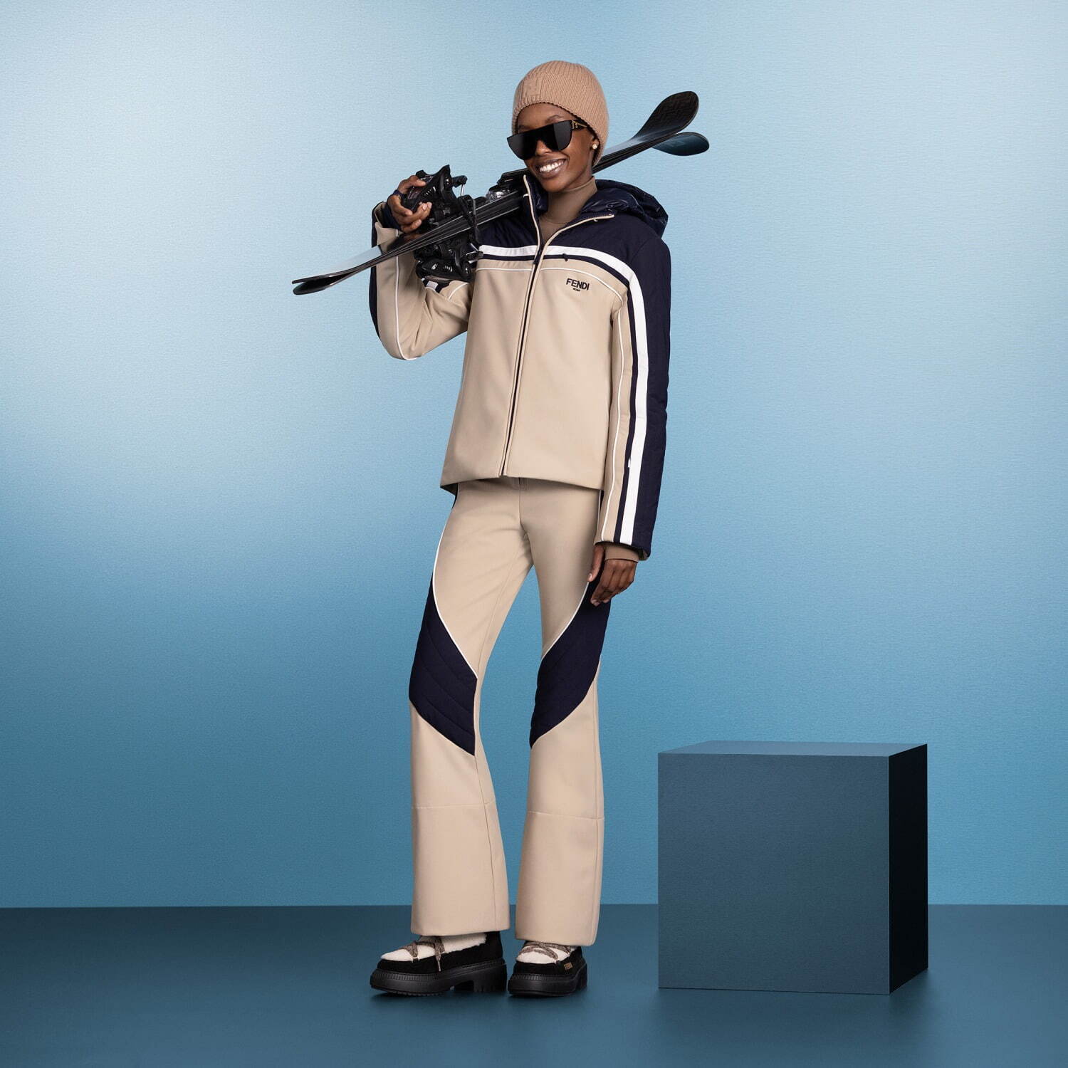 フェンディ(FENDI) FF｜写真23