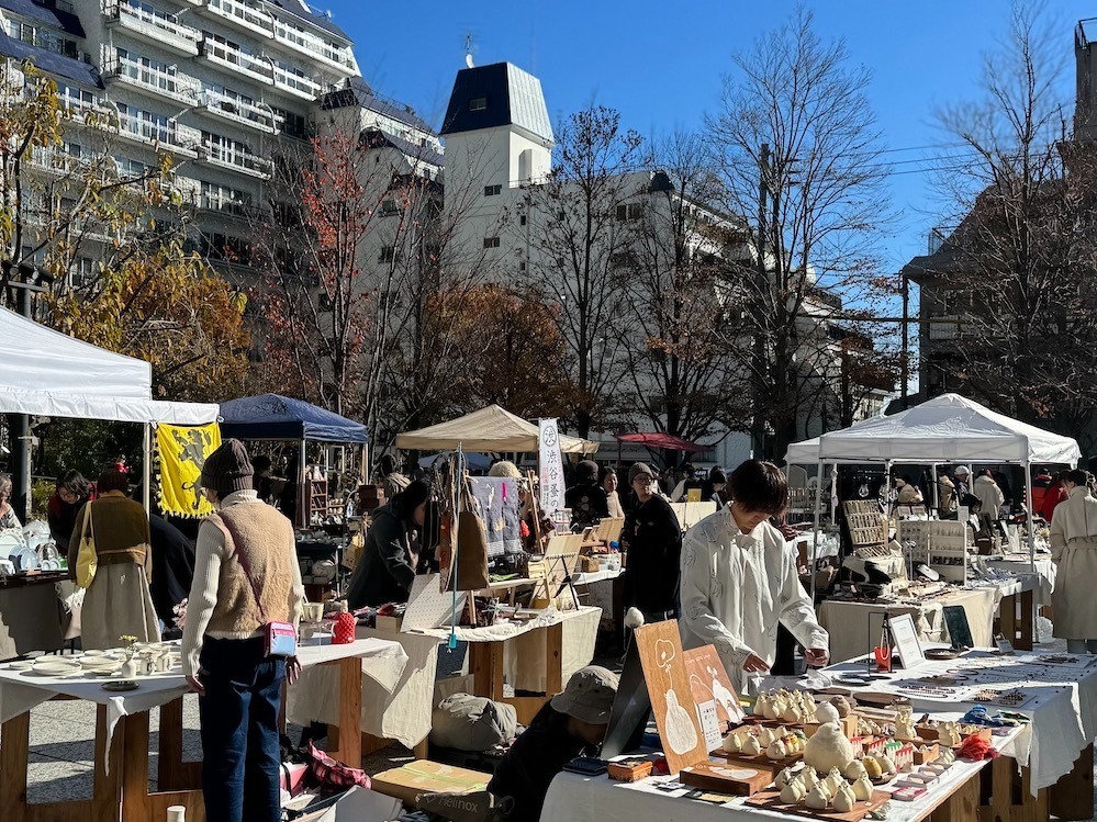 「渋谷蚤の市」渋谷ガーデンタワーで開催、古今東西の骨董品や一点モノのジュエリーが集結｜写真16